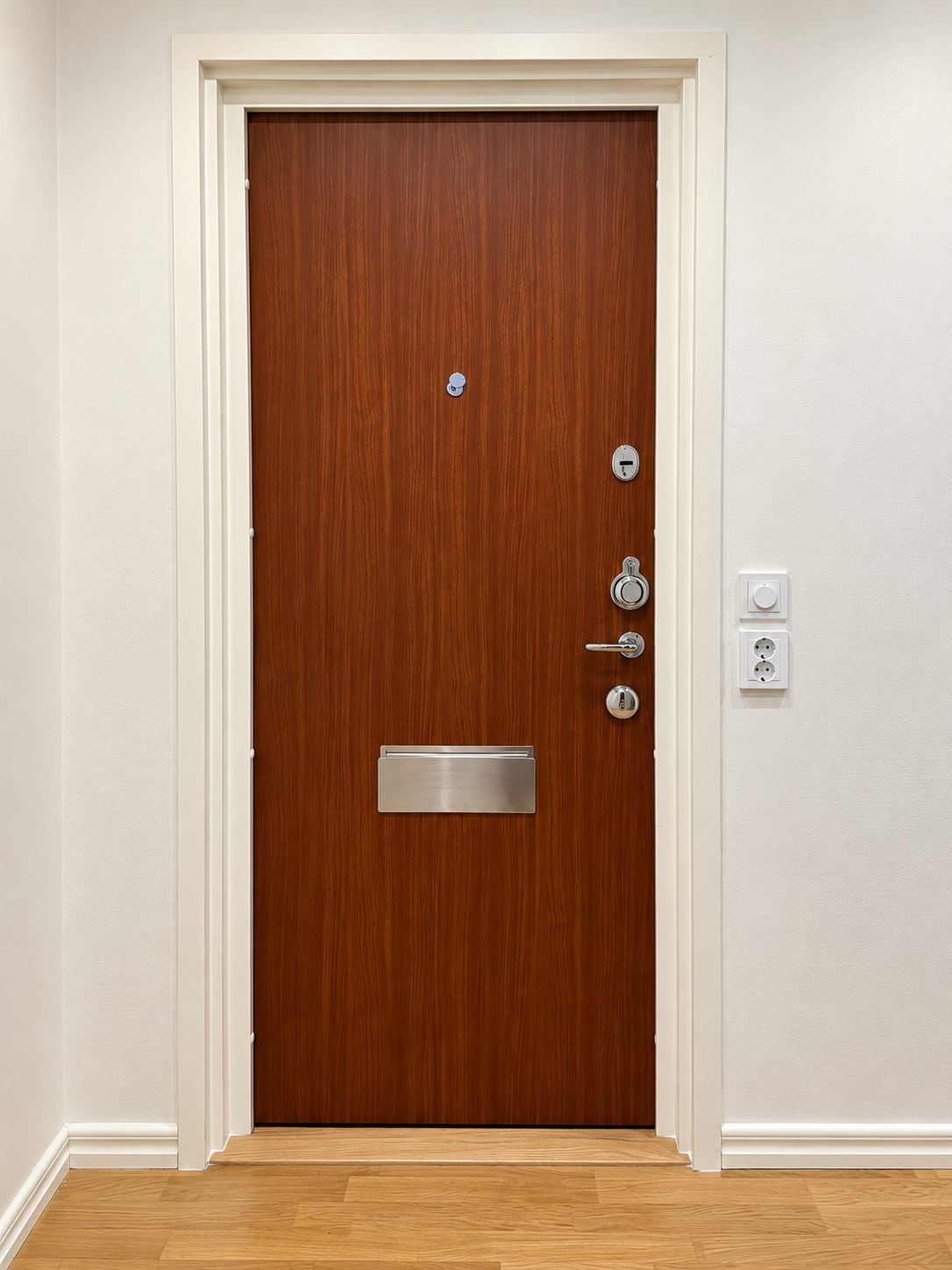 PDK3 M10 – Mahogny – Högerhängd – framsida.